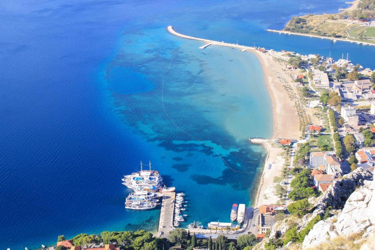 Adriatic Seaview Apartment 오미스 외부 사진