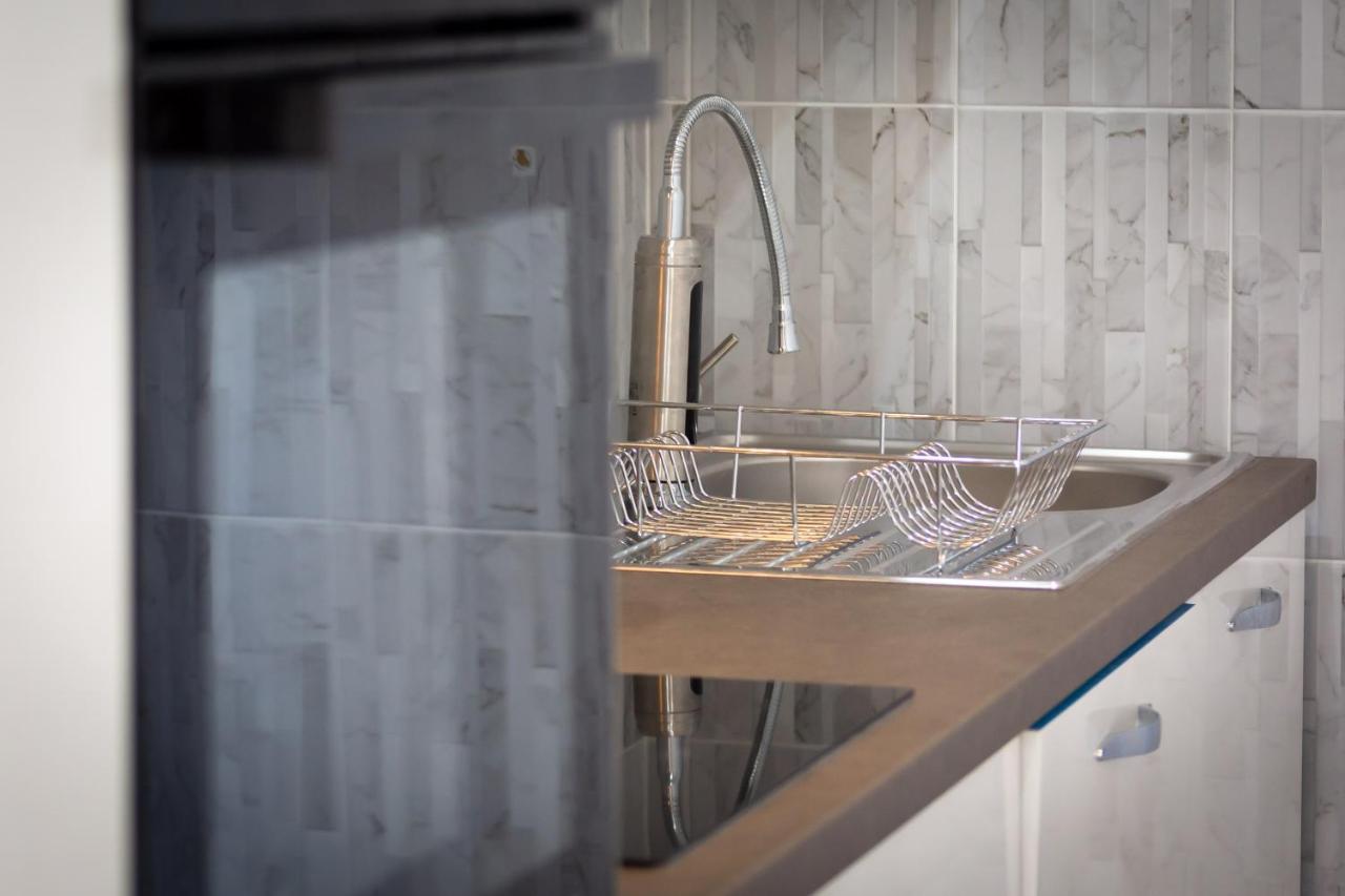 Adriatic Seaview Apartment 오미스 외부 사진
